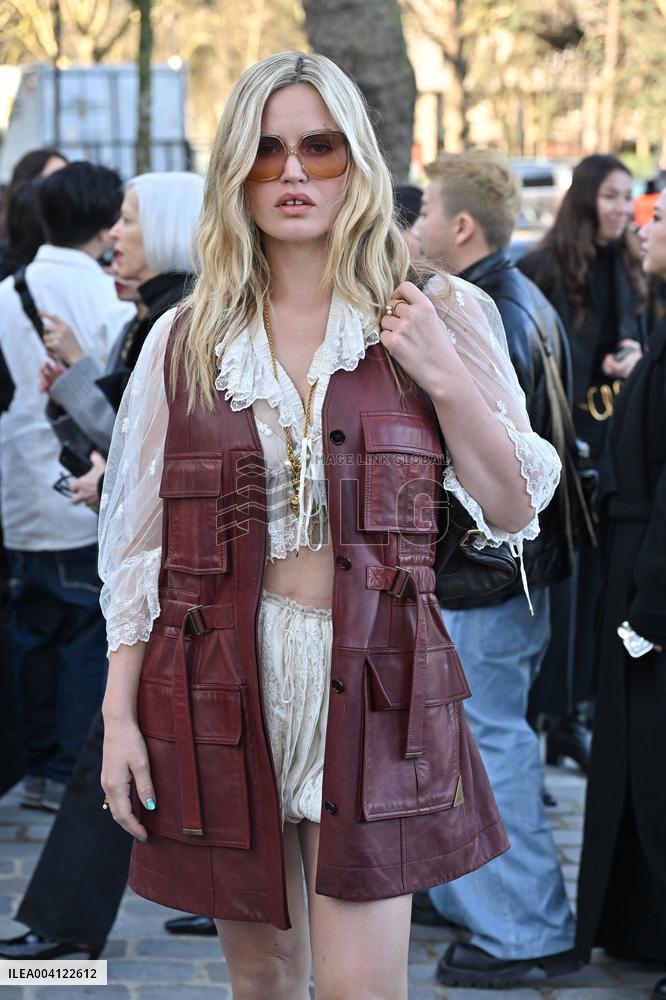 PFW Chloe Outside Arrivals