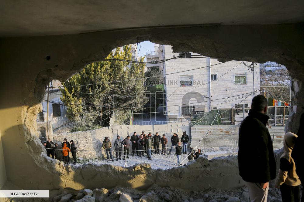 Israeli Forces Demolish Homes - Hebron