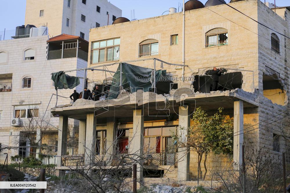 Israeli Forces Demolish Homes - Hebron
