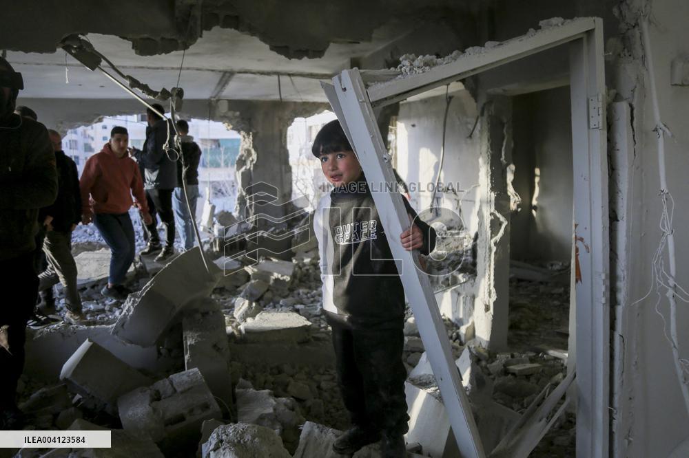 Israeli Forces Demolish Homes - Hebron