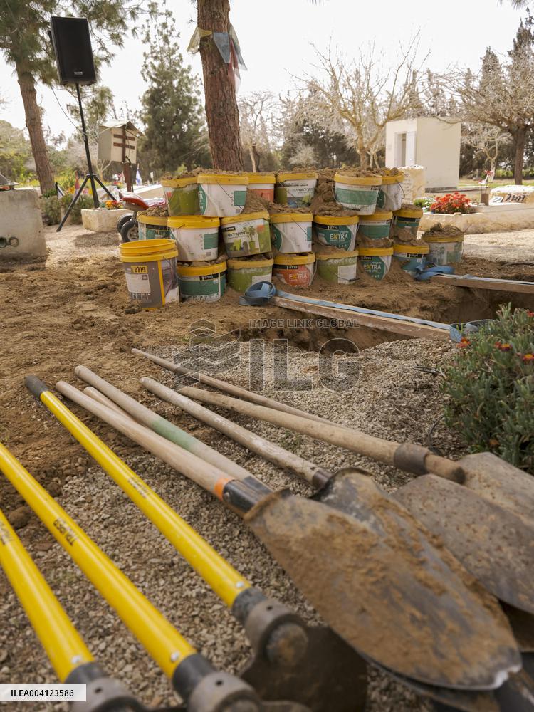 Return of Slain Hostage - Israel