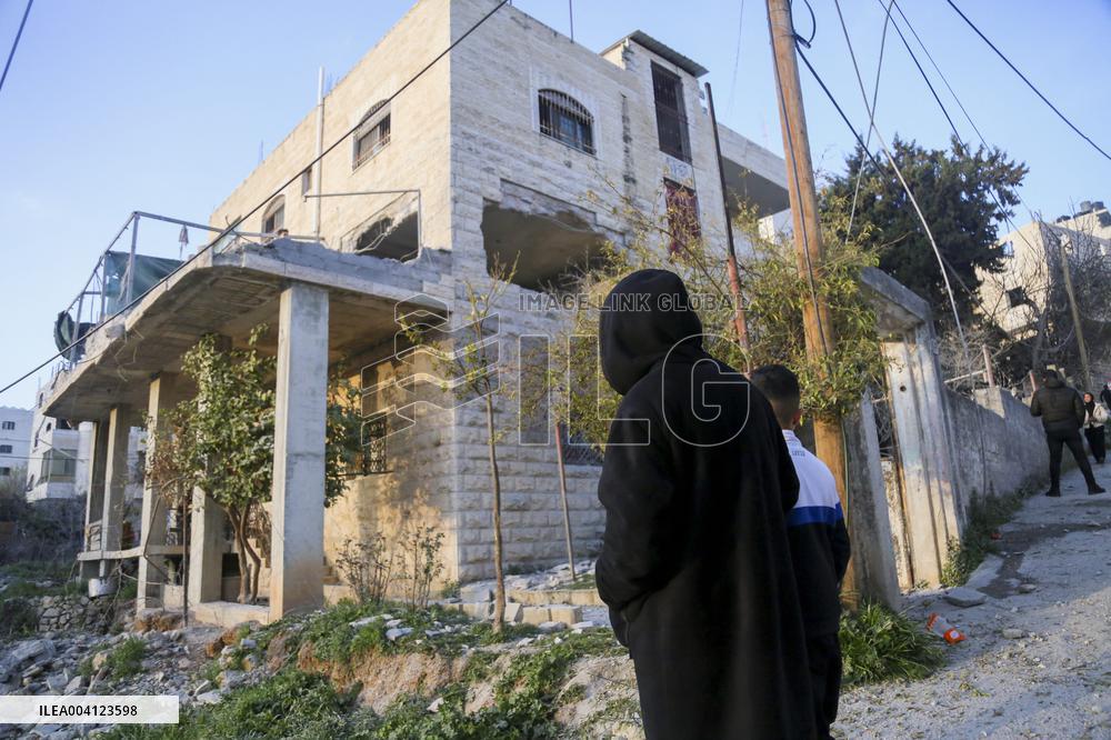 Israeli Forces Demolish Homes - Hebron
