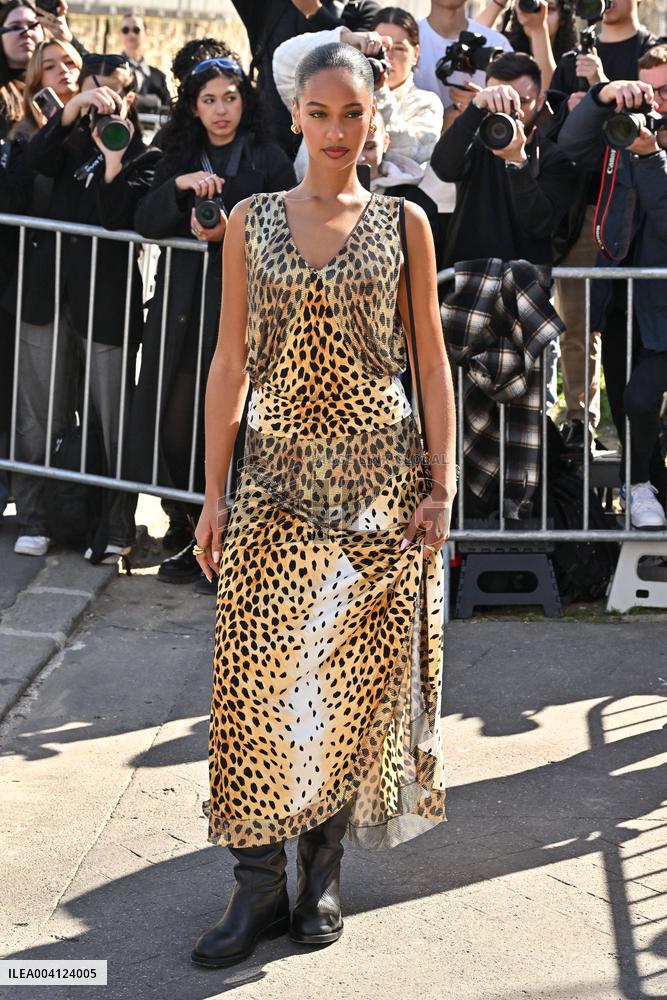 PFW Rabanne Outside Arrivals