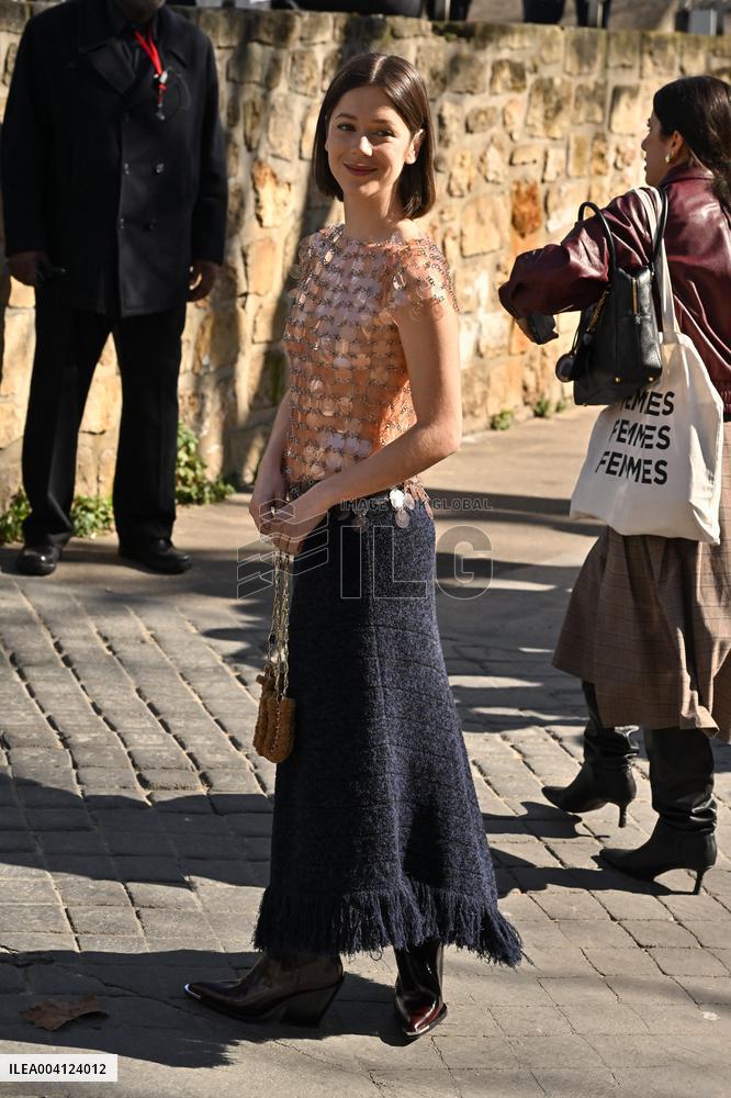 PFW Rabanne Outside Arrivals