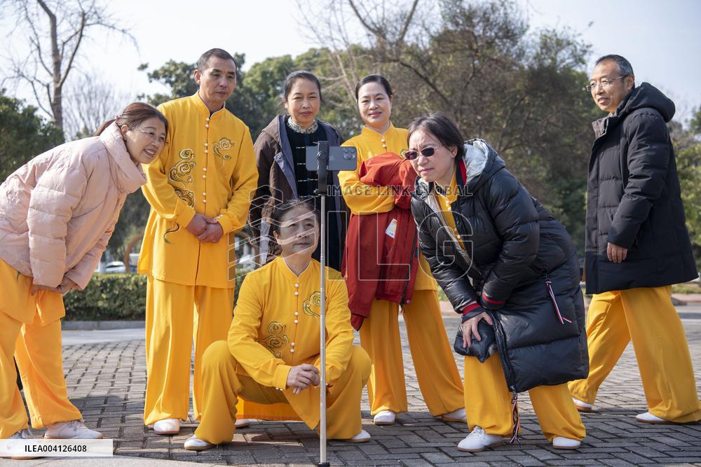 Residents Practice Qigong in Haian