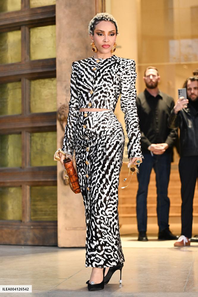 PFW Schiaparelli Arrivals