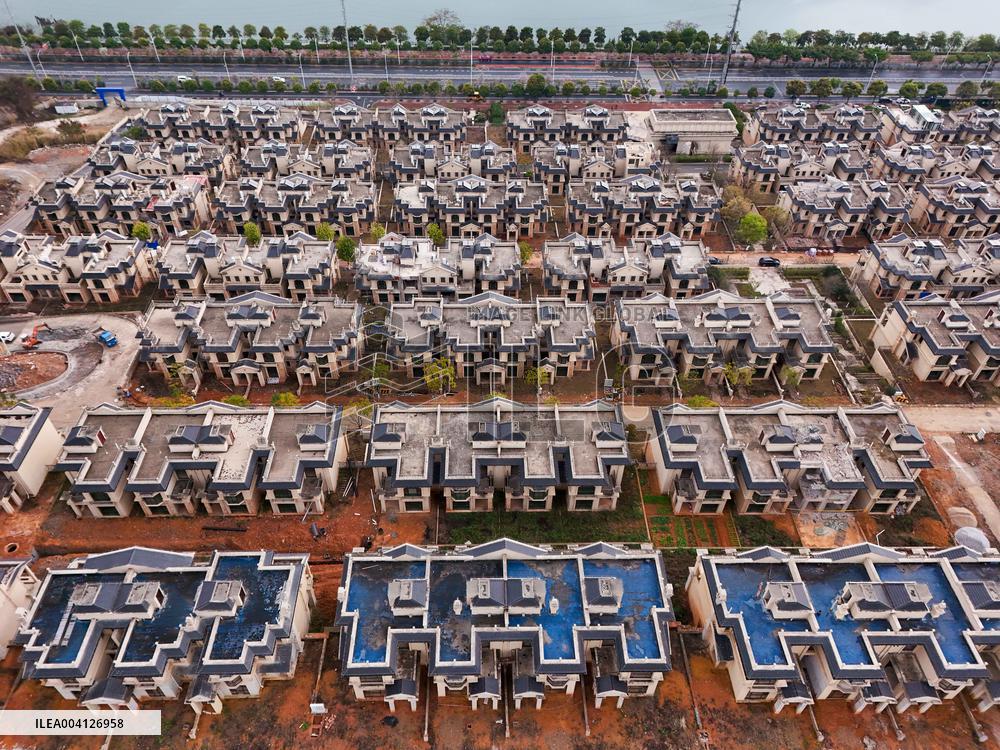 Vacant Villa Buildings in Nanning