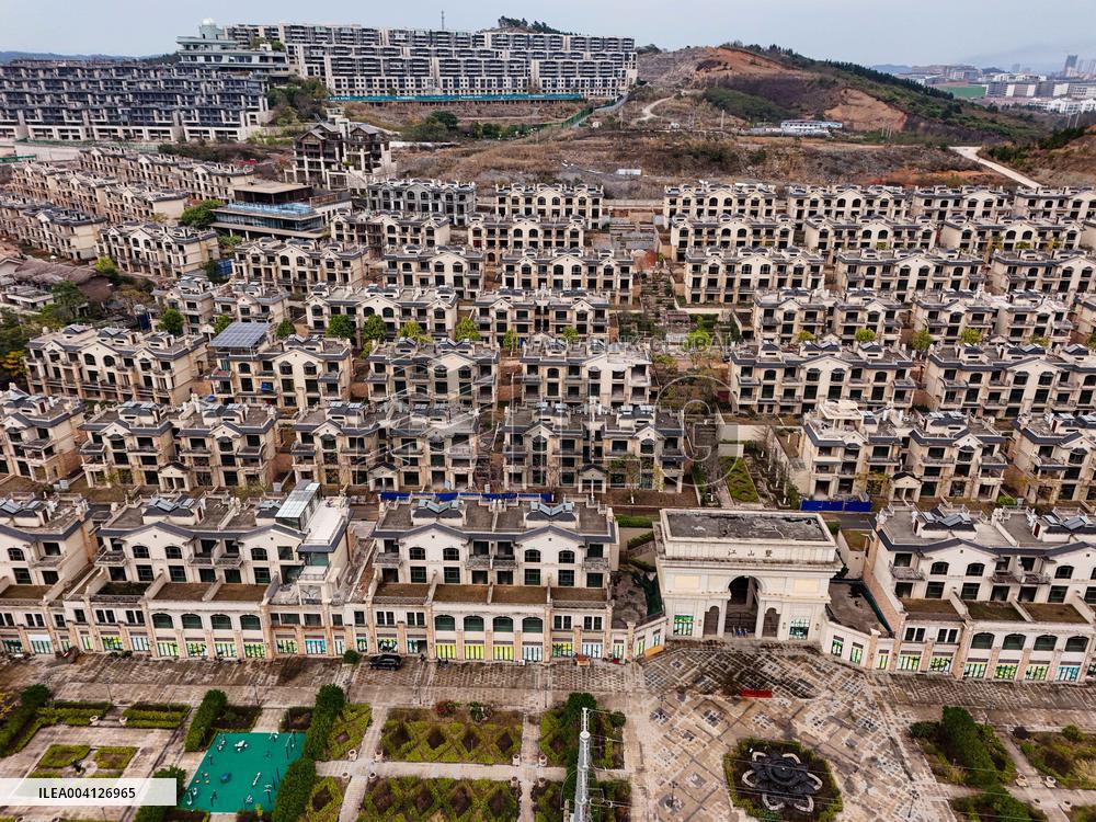 Vacant Villa Buildings in Nanning