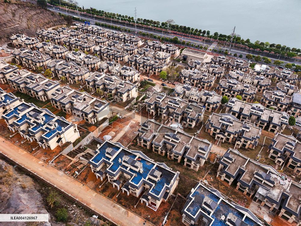 Vacant Villa Buildings in Nanning