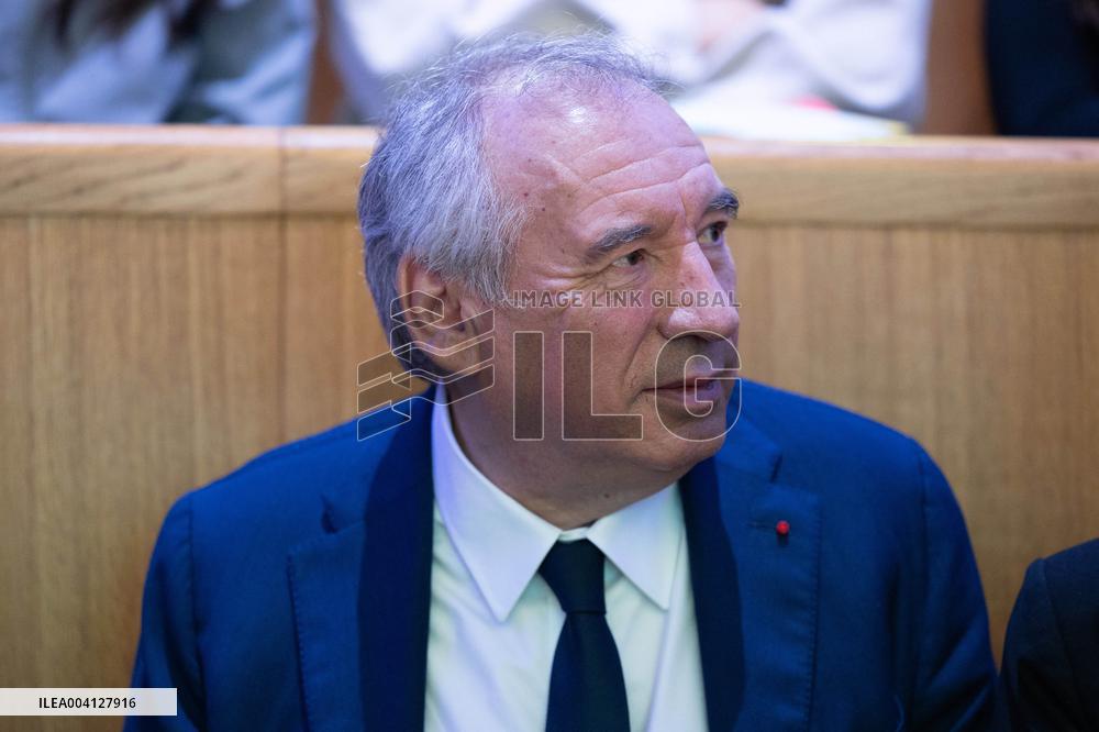 PM Bayrou Takes Part In A Meeting About Women In Science - Paris