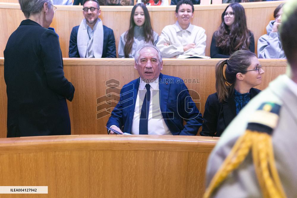 PM Bayrou Takes Part In A Meeting About Women In Science - Paris