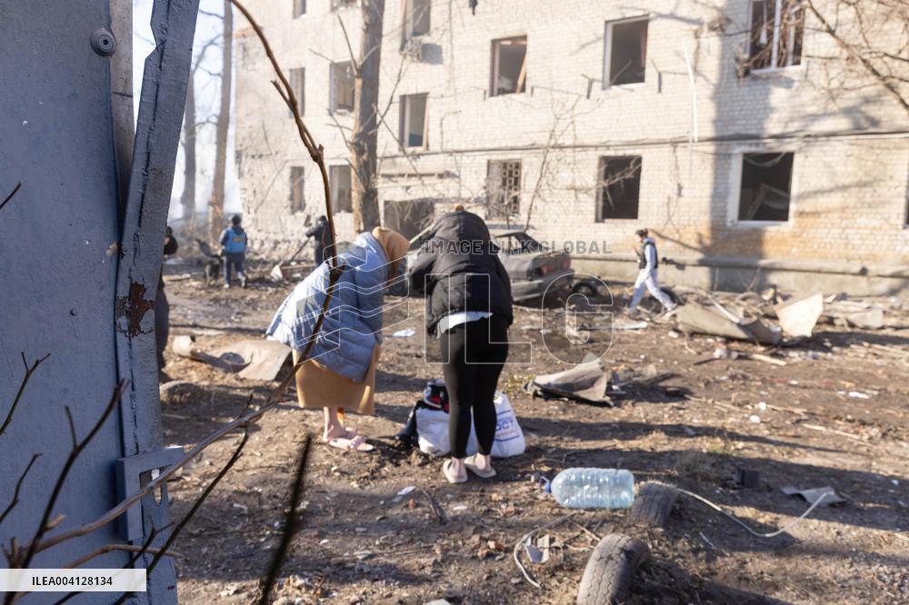 Russian Strike Hits Civilian Facility - Kharkiv