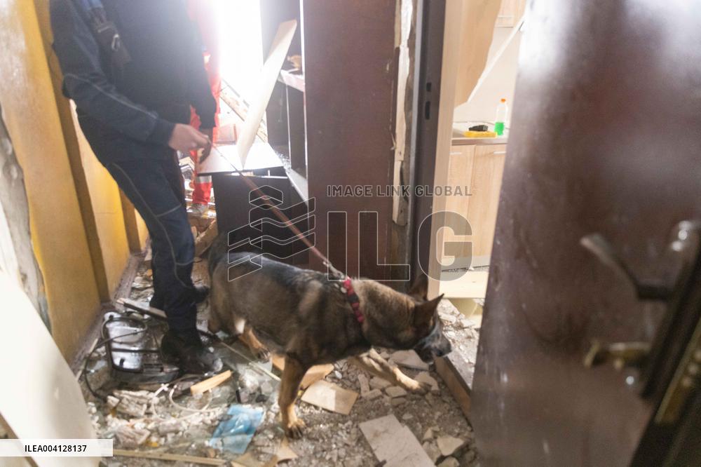 Russian Strike Hits Civilian Facility - Kharkiv