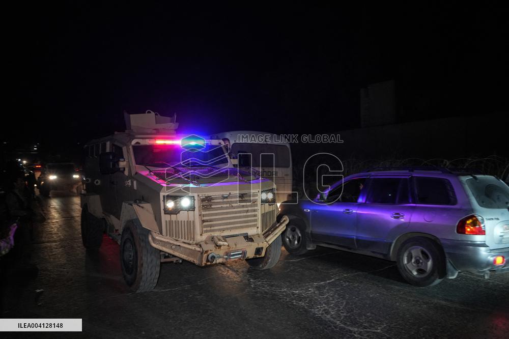 Syrian Fighters Deploy To Fight Assad Loyalists - Syria