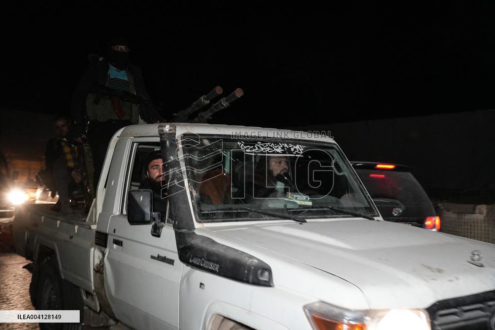 Syrian Fighters Deploy To Fight Assad Loyalists - Syria