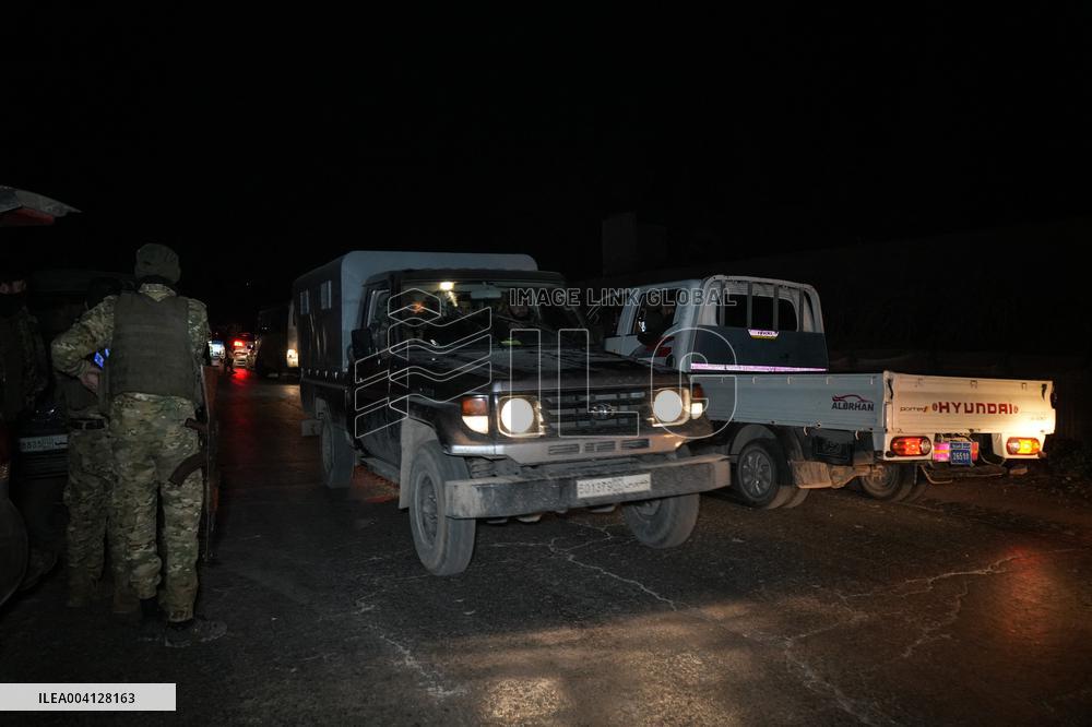 Syrian Fighters Deploy To Fight Assad Loyalists - Syria