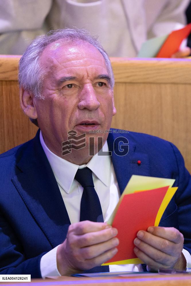 PM Bayrou Takes Part In A Meeting About Women In Science - Paris
