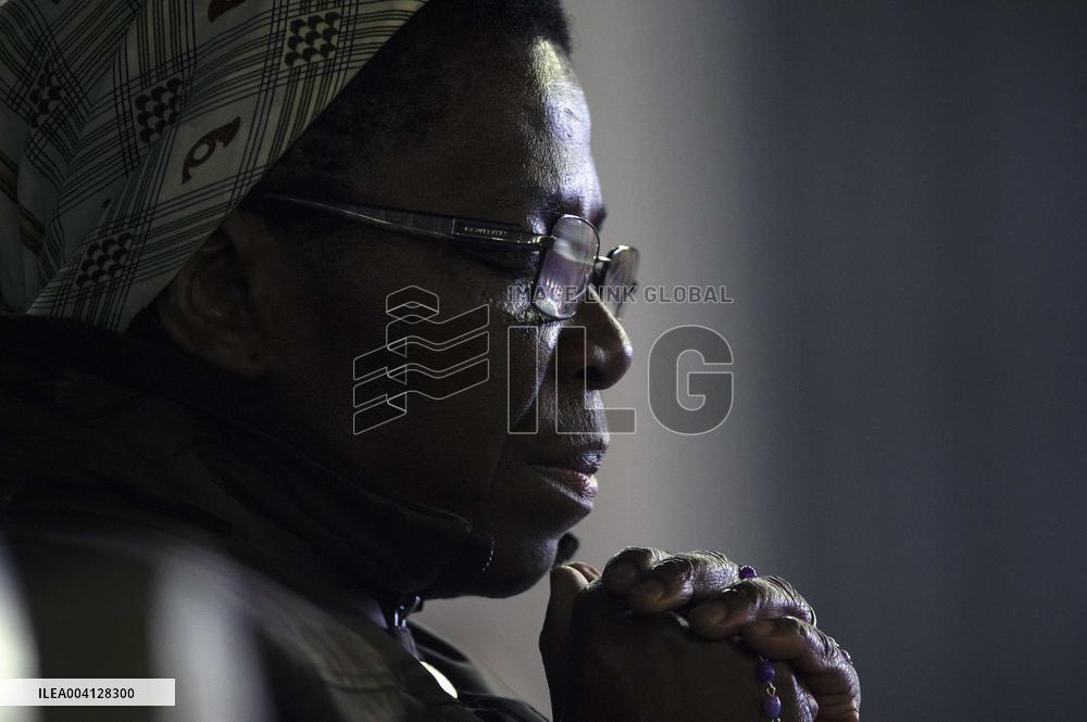 Rosary Prayer For Pope Francis' Health - Vatican