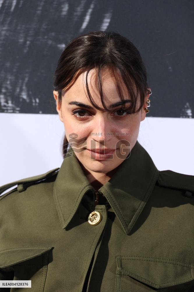 PFW Givenchy Photocall