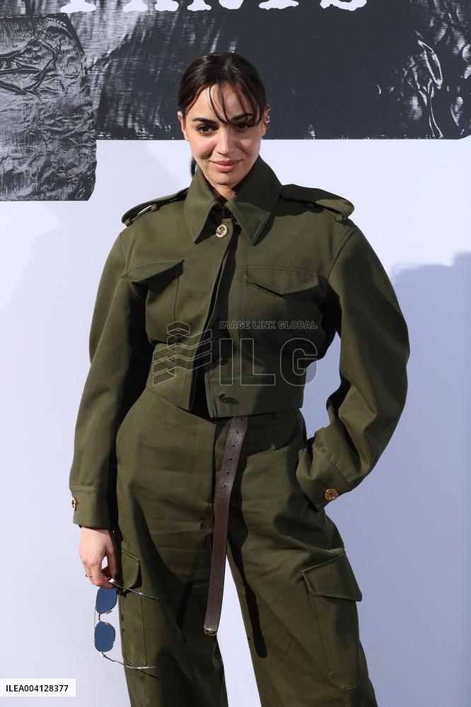 PFW Givenchy Photocall