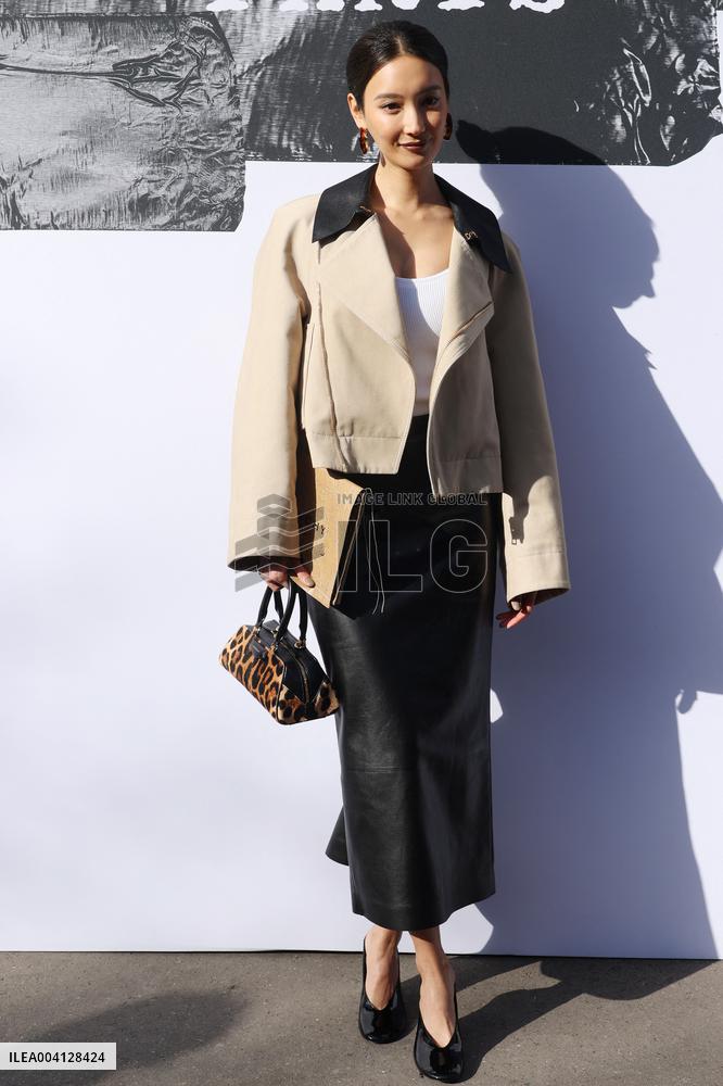 PFW Givenchy Photocall