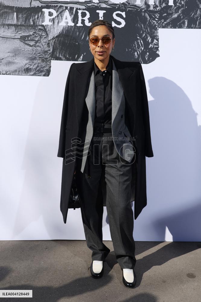 PFW Givenchy Photocall