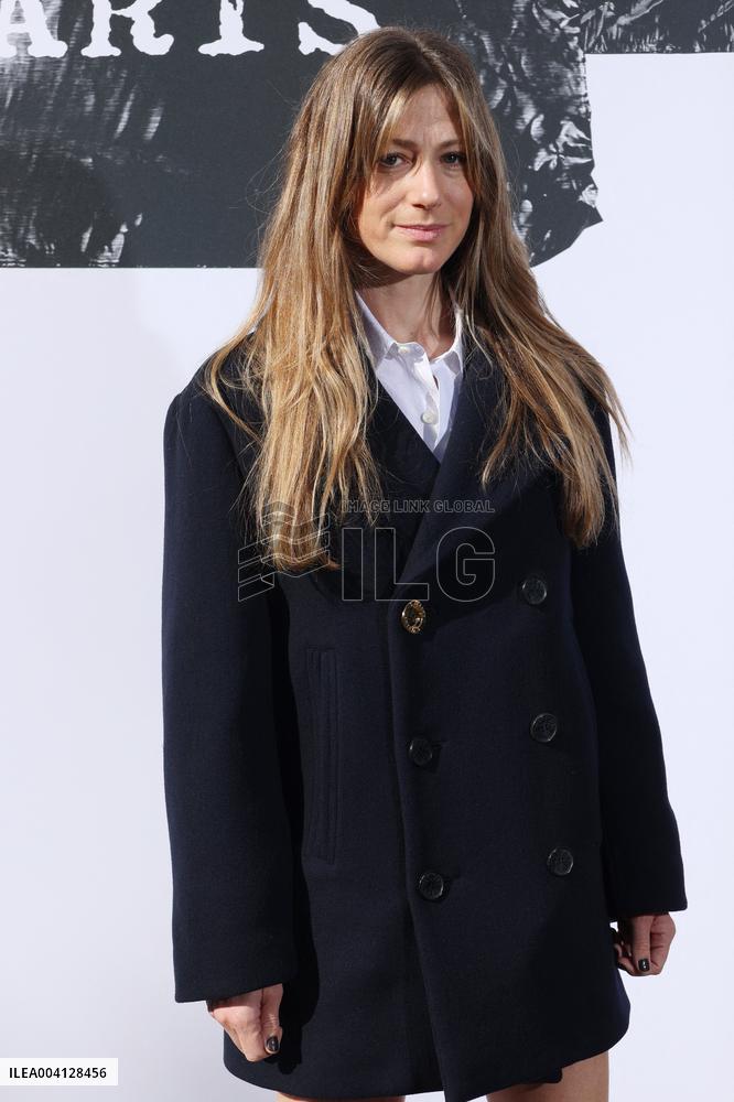 PFW Givenchy Photocall