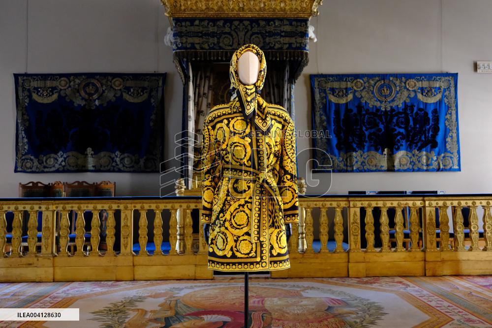 Louvre Couture Exhibition - Paris