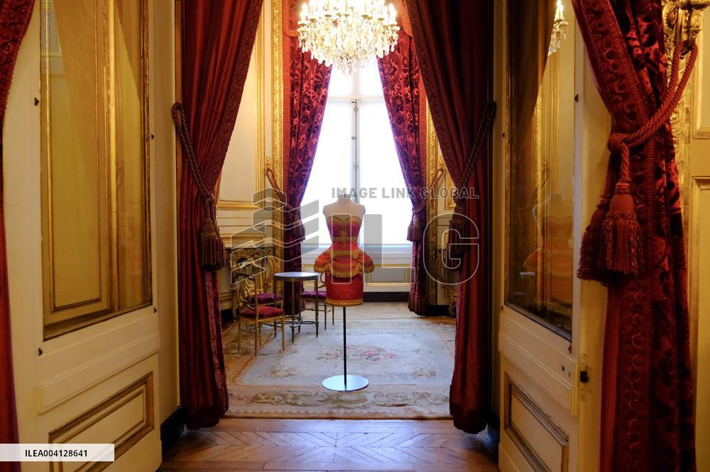 Louvre Couture Exhibition - Paris