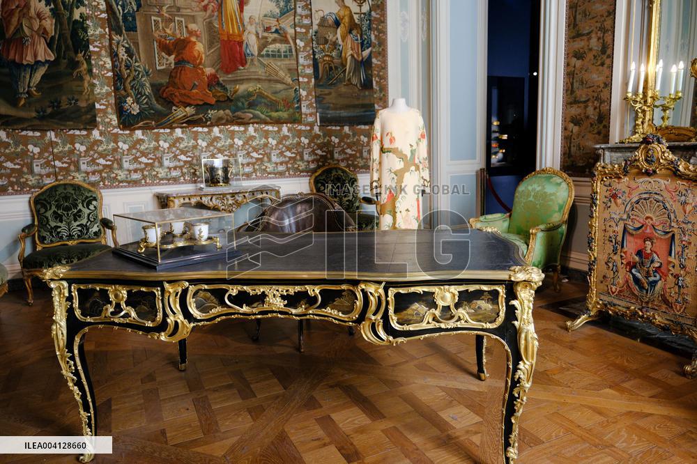 Louvre Couture Exhibition - Paris