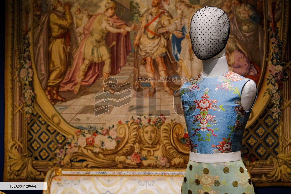 Louvre Couture Exhibition - Paris