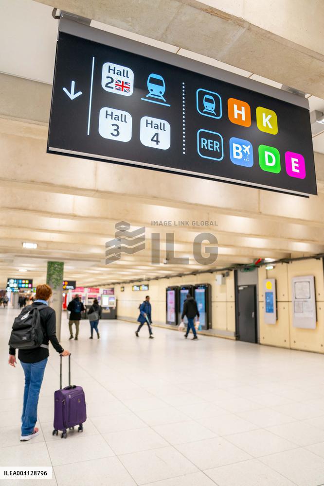 Gare Du Nord Disrupted After Unexploded WW II Bomb Discovery - Paris