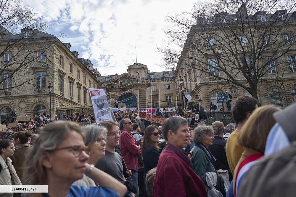 Stand Up For Science Rally - Paris