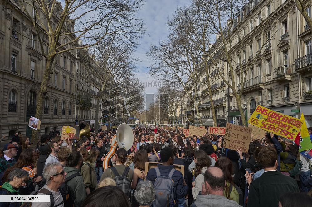 Stand Up For Science Rally - Paris