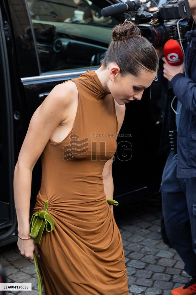 PFW - Nina Ricci PAP - Arrivals NB