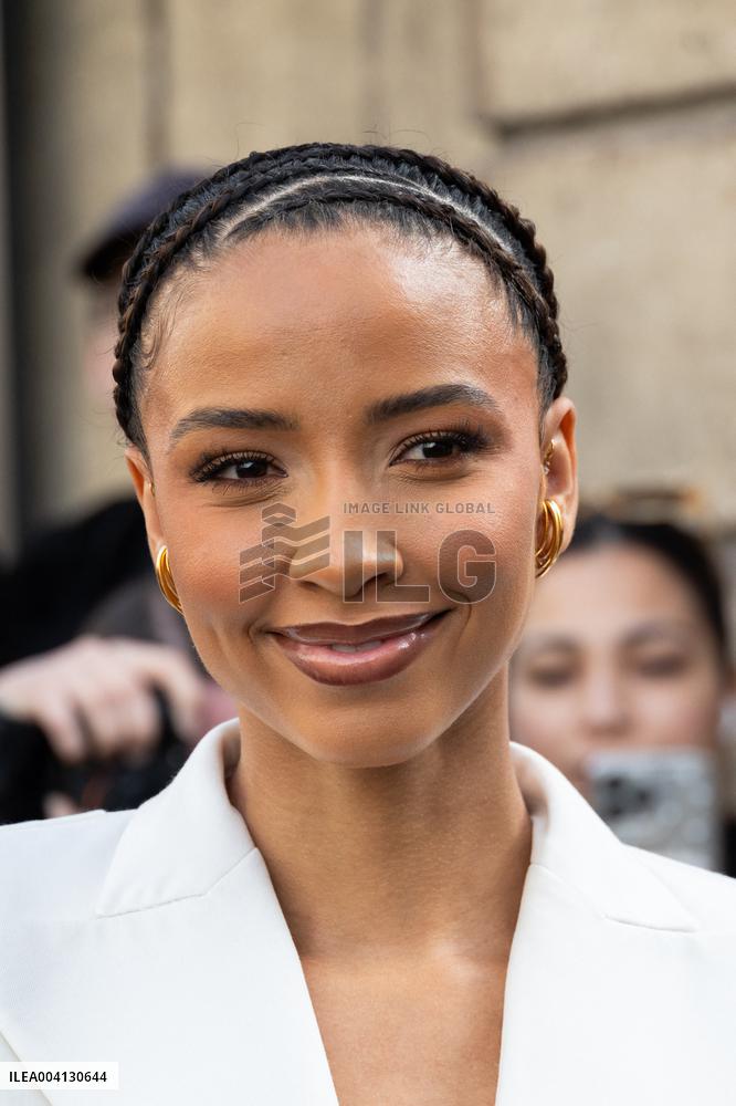 PFW - Nina Ricci PAP - Arrivals NB
