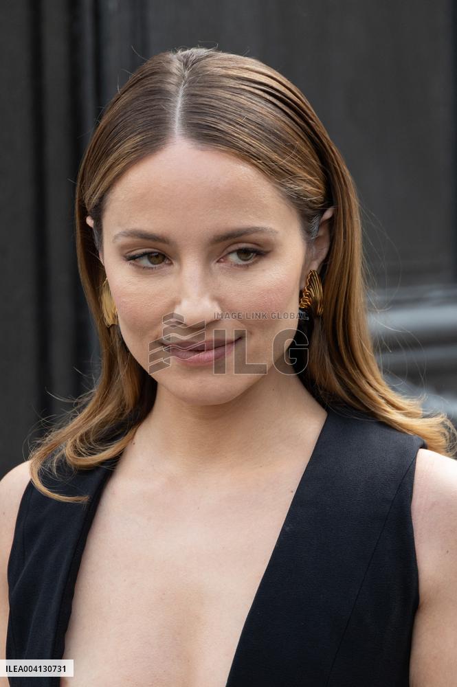 PFW - Nina Ricci PAP - Arrivals NB