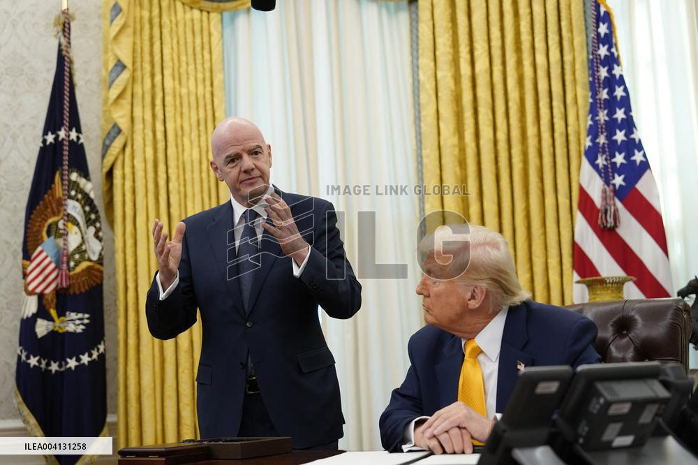Trump Signs an Executive Order setting up a task force on the World Cup