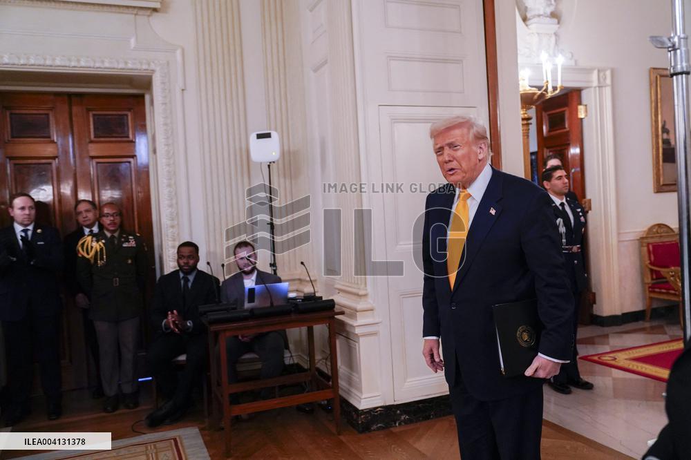 Trump Hosts a Crypto Summit