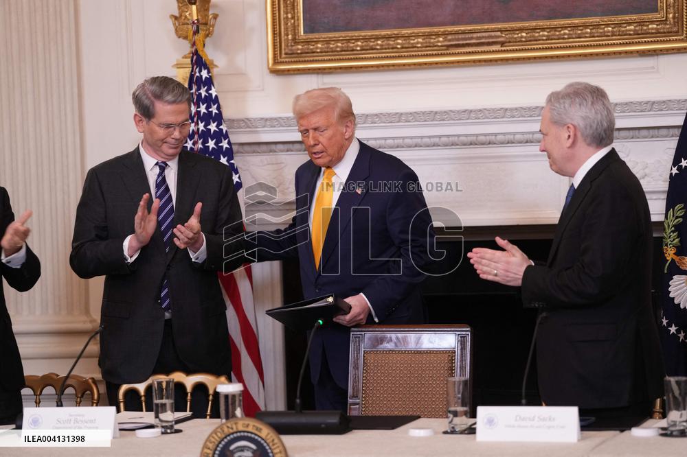 Trump Hosts a Crypto Summit