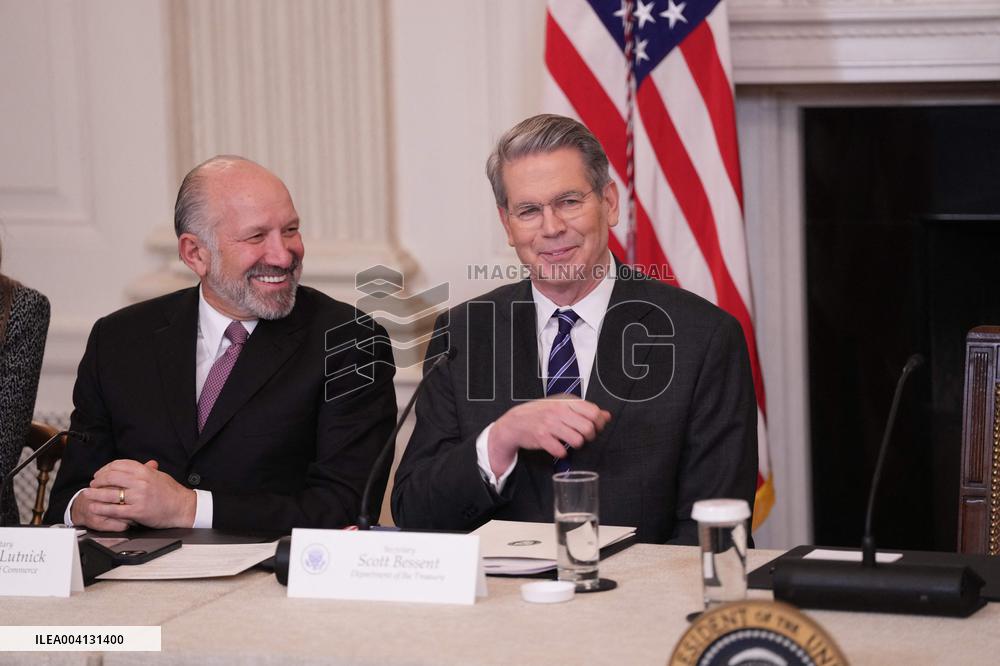 Trump Hosts a Crypto Summit