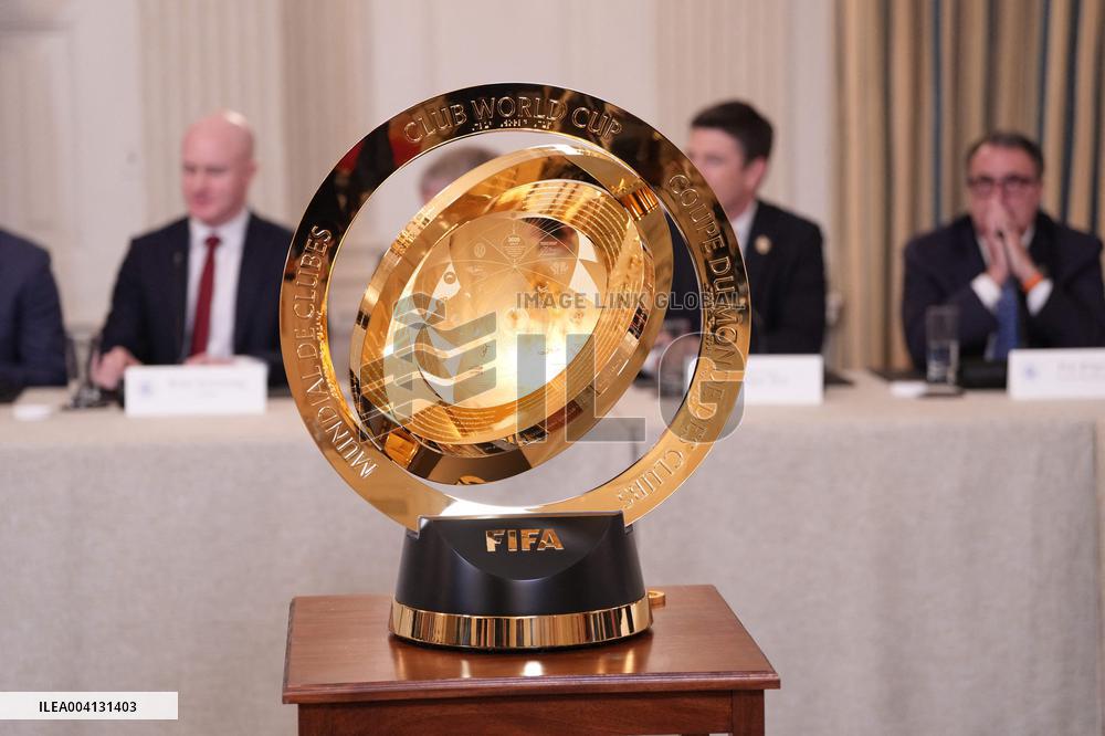 Trump Hosts a Crypto Summit