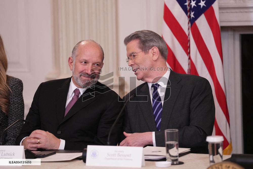 Trump Hosts a Crypto Summit