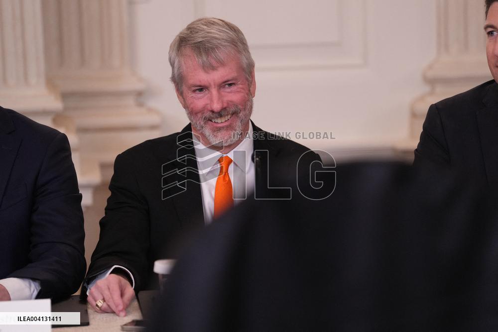 Trump Hosts a Crypto Summit