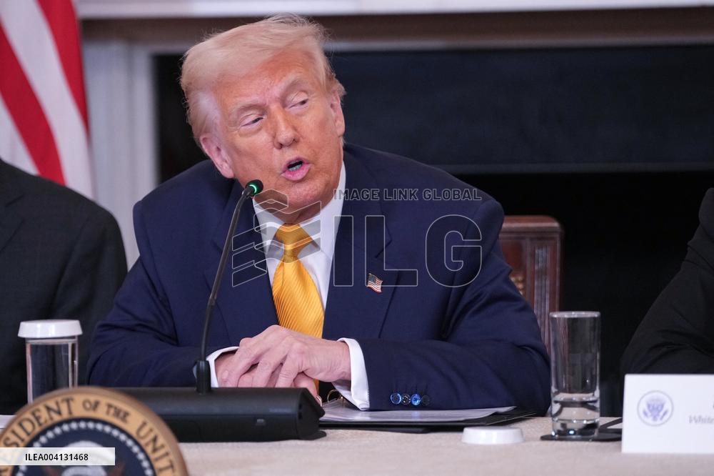 Trump Hosts a Crypto Summit