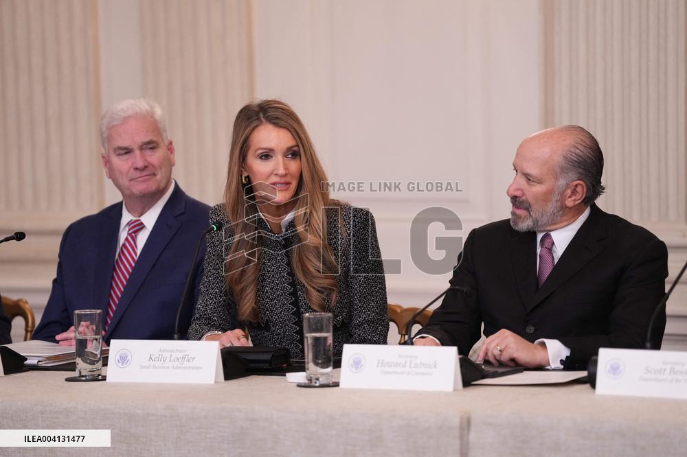 Trump Hosts a Crypto Summit