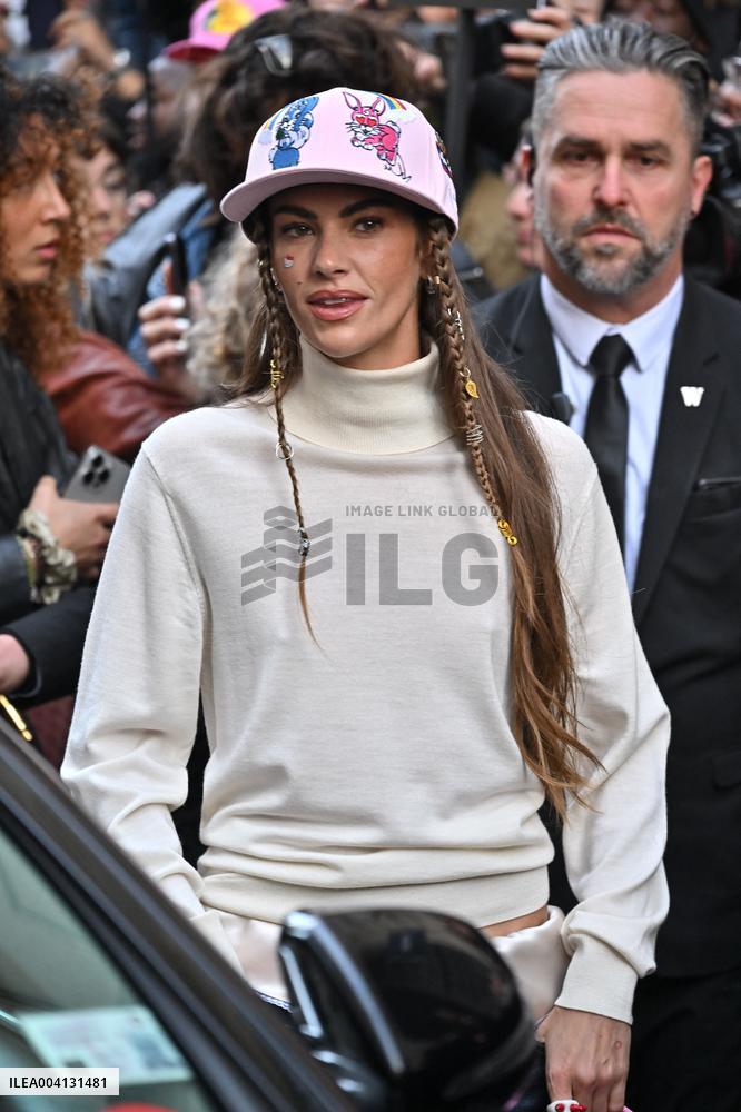 PFW Kenzo Outside Arrivals