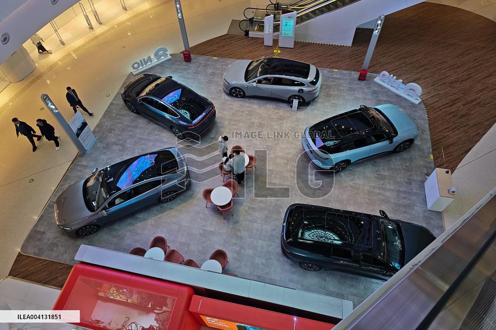 NIO ONVO Vehicle