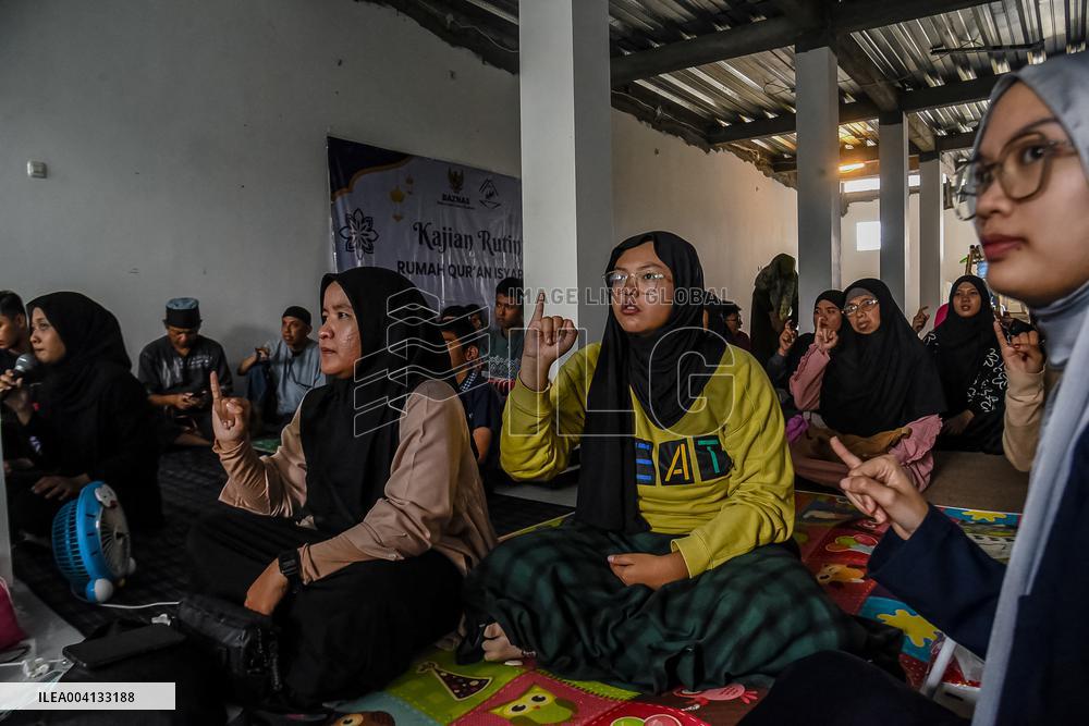 Free Islamic School for the Deaf - Indonesia