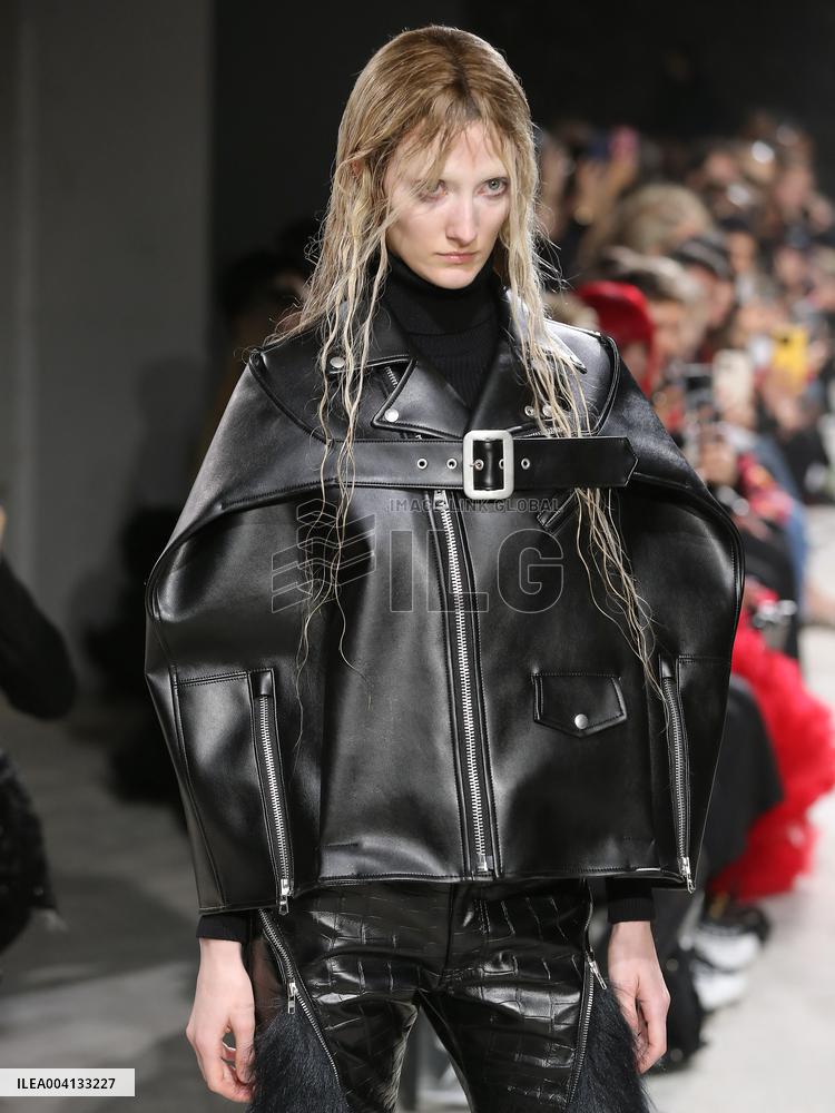 Alain-Gil Gonzalez - PFW - Junya Watanabe Runway - Bela